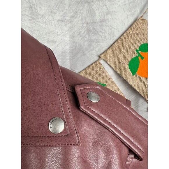 BlankNYC Faux Leather Crop Moto Jacket In Head Over Heels Size XS NWOT $98 MSRP - Picture 5 of 8